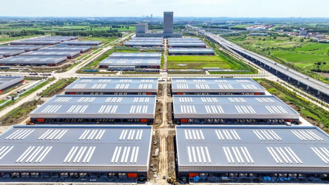 長春新區北湖科技開發(fā)區現代物流產業園國際木材交易加工區-吉林電動排煙天窗工程